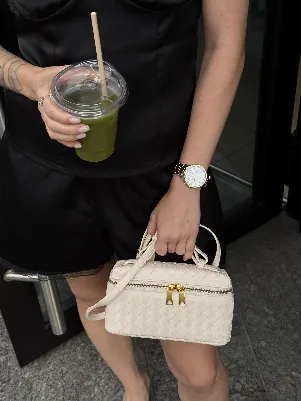 LUCY BAG MILK